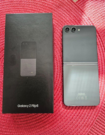 samsung-galaxy-z-flip-5-256gb-big-0