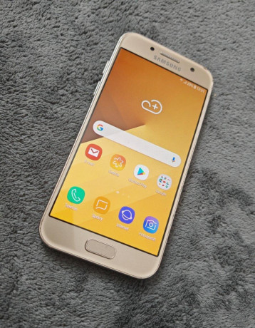 samsung-galaxy-a3-2017-gold-big-0
