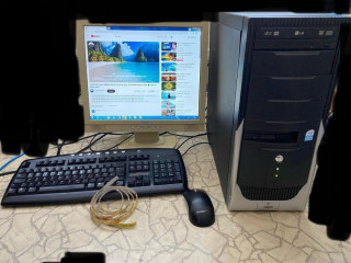predam-komplet-kancelarski-pc-z-win-7-cpu-2-jadro-2-gb-ram