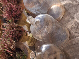 sklenene-flase-n-vino