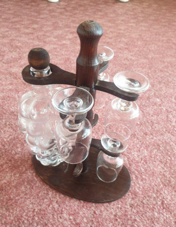 hroznova-flasa-na-stojane-big-0