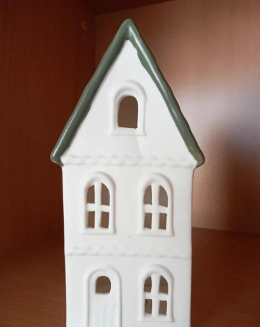 keramicky-led-domcek-vysoky-22x105x8-cm-big-0