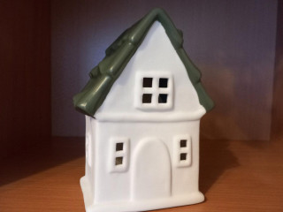 keramicky-led-domcek-165x12x8-cm