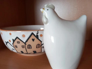 keramicka-stojaca-sliepocka-15x10x7-cm