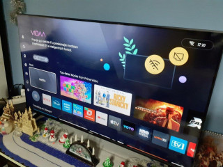 predam-televizor-smart-tv-hisense-100cm