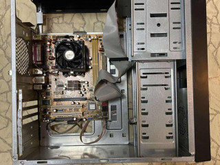ponuknite-cenu-tento-pc-bez-ram-zdroja-cpu-amd-2-jadro