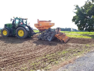 mzuri-protill-4t-seci-stroj-pasove-zpracovani-pudy