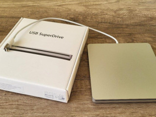 externa-dvd-napalovacka-apple-superdrive-usb-20-md564zma