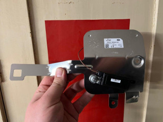 antena-zosilovac-filter-land-rover-range-rover-lr086347