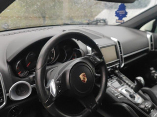 porsche-cayenne-rv2013-30-tdi-180kw