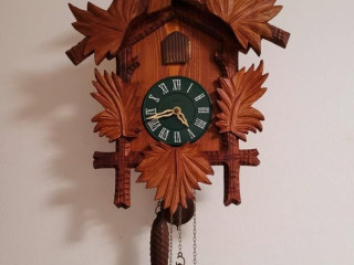 starozitne-drevene-kukuckove-hodiny