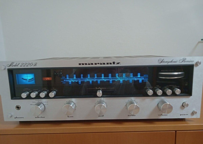 marantz-2220-b-receiver-top-stav-big-0