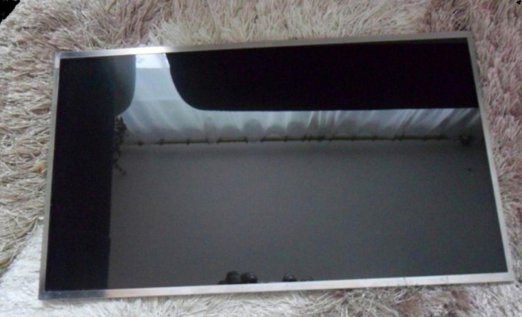 predam-156-palcovy-led-displej-z-notebooku-acer-big-0