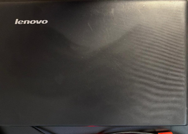 predam-starsi-notebook-lenovo-g710-big-0