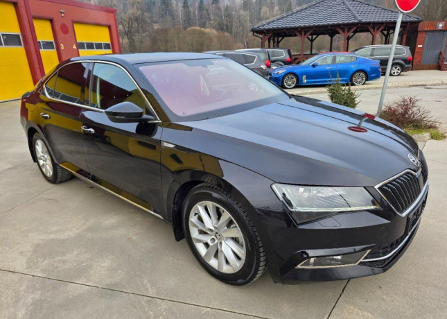 superb-20-crtdi-140kw-dsg-4x4-xenonnavi-big-0