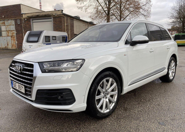 audi-q7-30-tdi-matrix-servis-audi-big-0