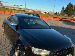audi-s5-42-v8-quattro-coupe