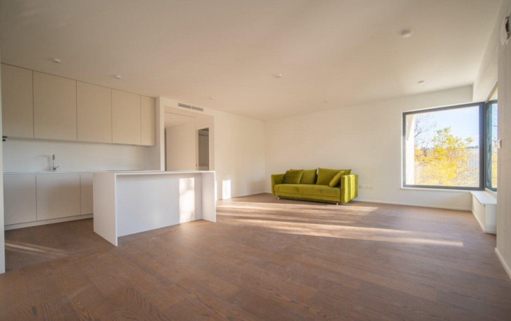 luxusny-3-izbovy-byt-119-m2-s-terasou-apartmany-patronka-big-0