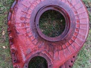 zelva-na-buldozer-t100-a-stalinec