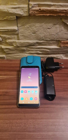 samsung-galaxy-a8-dual-sim-32gb-gold-big-0