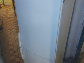 predam-chladnicku-whirlpool-147cm