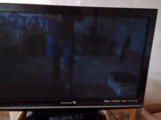 ponukam-na-predaj-panasonic-tx-p42s10e-viera-plazmovy-full-h