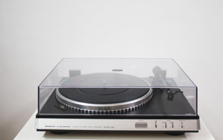 predam-gramo-sanyo-plus-q40-gramofon-s-priamym-pohonom-big-0
