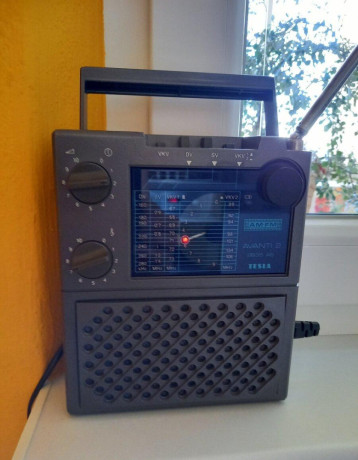 tranzistorove-radio-tesla-avanti-big-0