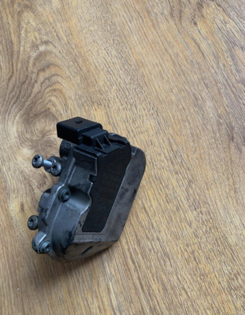 prepinac-klapky-a4b7-big-0