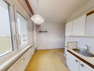 dvojizbovy-byt-v-povodnom-stave-s-loggiou-na-rubanisku