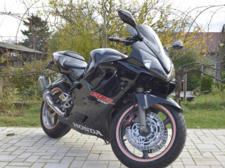 honda-cbr-600-f4i-sport