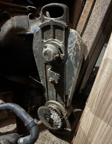 startovaci-mechanizmus-na-zetor-25-big-0