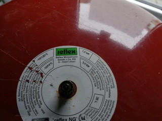 exzpanzna-nadrz-na-kurenie-35-l