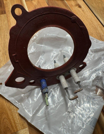 zapalovacia-elektroda-buderus-junkers-dakon-bosch-big-0