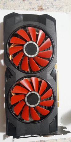 graficka-karta-xfx-rx-570-4gb-big-0