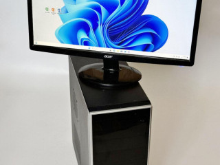 pocitac-vento-s-monitorom-a-prislusenstvom