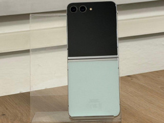 dobry-den-ponukam-na-predaj-samsung-z-flip-5-512gb-mint