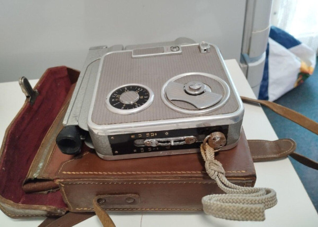 predam-staru-kameru-meopta-admira-8f-big-0