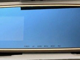 predam-nove-spatne-zrkadlo-do-auta-so-skrytou-videokamerou