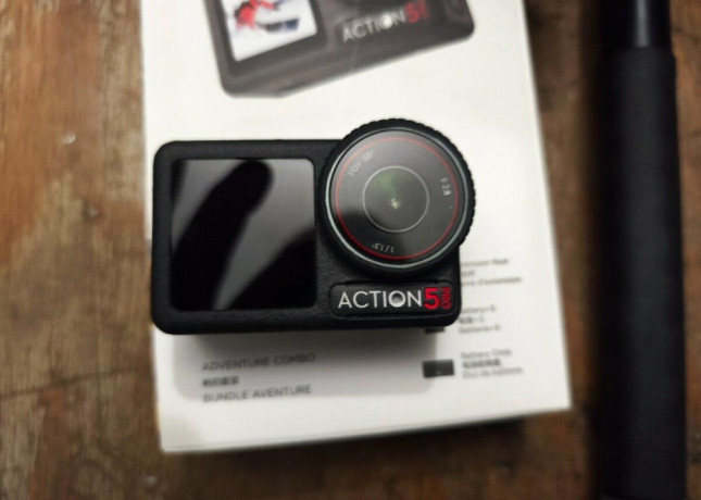 dji-osmo-action-5-adventure-combo-big-0