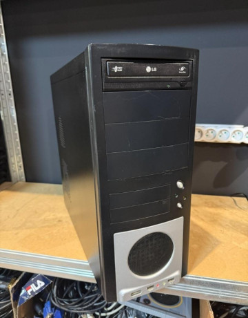 starsi-herny-pc-amd-phenom-x4-965-8gb-ram-radeon-hd-7950-big-0