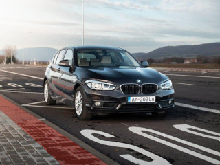 bmw-rad-1-118i-sport-line-at