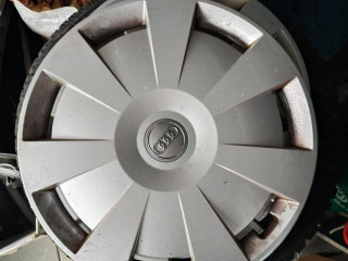 puklice-kryty-kolies-original-audi-r16