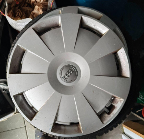 puklice-kryty-kolies-original-audi-r16-big-0