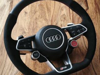 audi-rs-sportovy-volantstartstopdrive-select