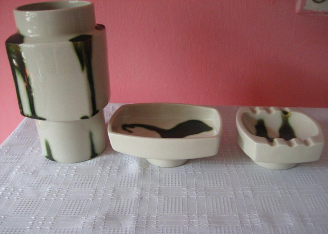 vaza-a-popolniky-ditmar-urbach-big-0