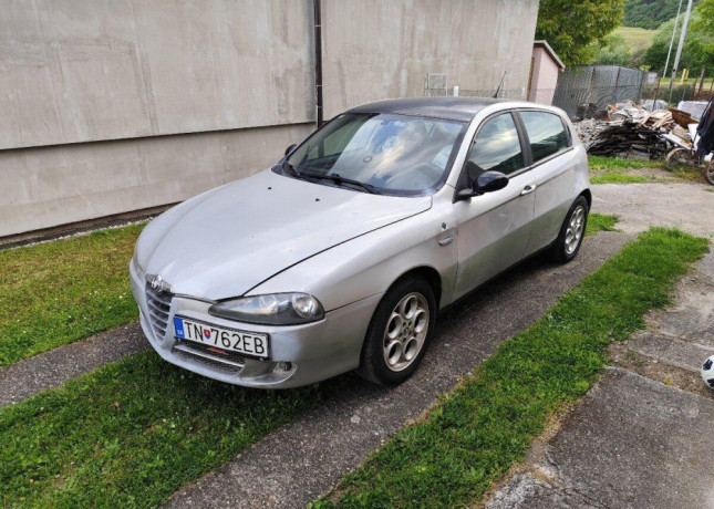 alfa-romeo-147-2006-19jtdm-big-0