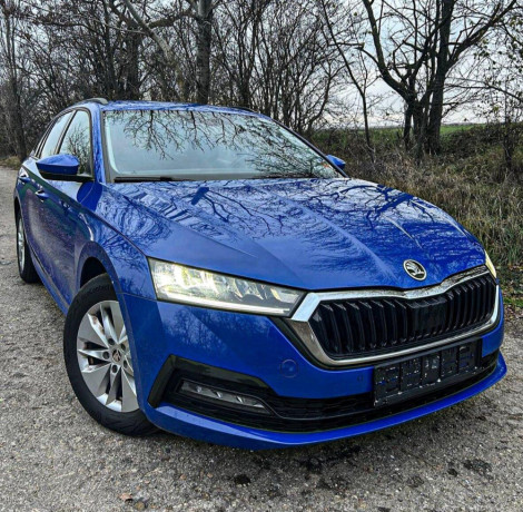 skoda-octavia-combi-15-tsi-dsg-110kw-virtual-cockpit-tazne-big-0