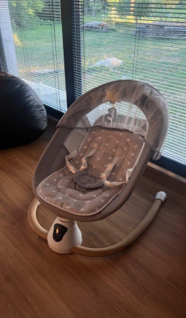 hojdacie-kresielko-pre-babatko-big-0