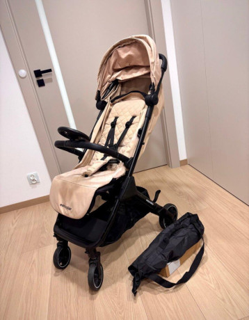 easywalker-jackey-sand-taupe-big-0